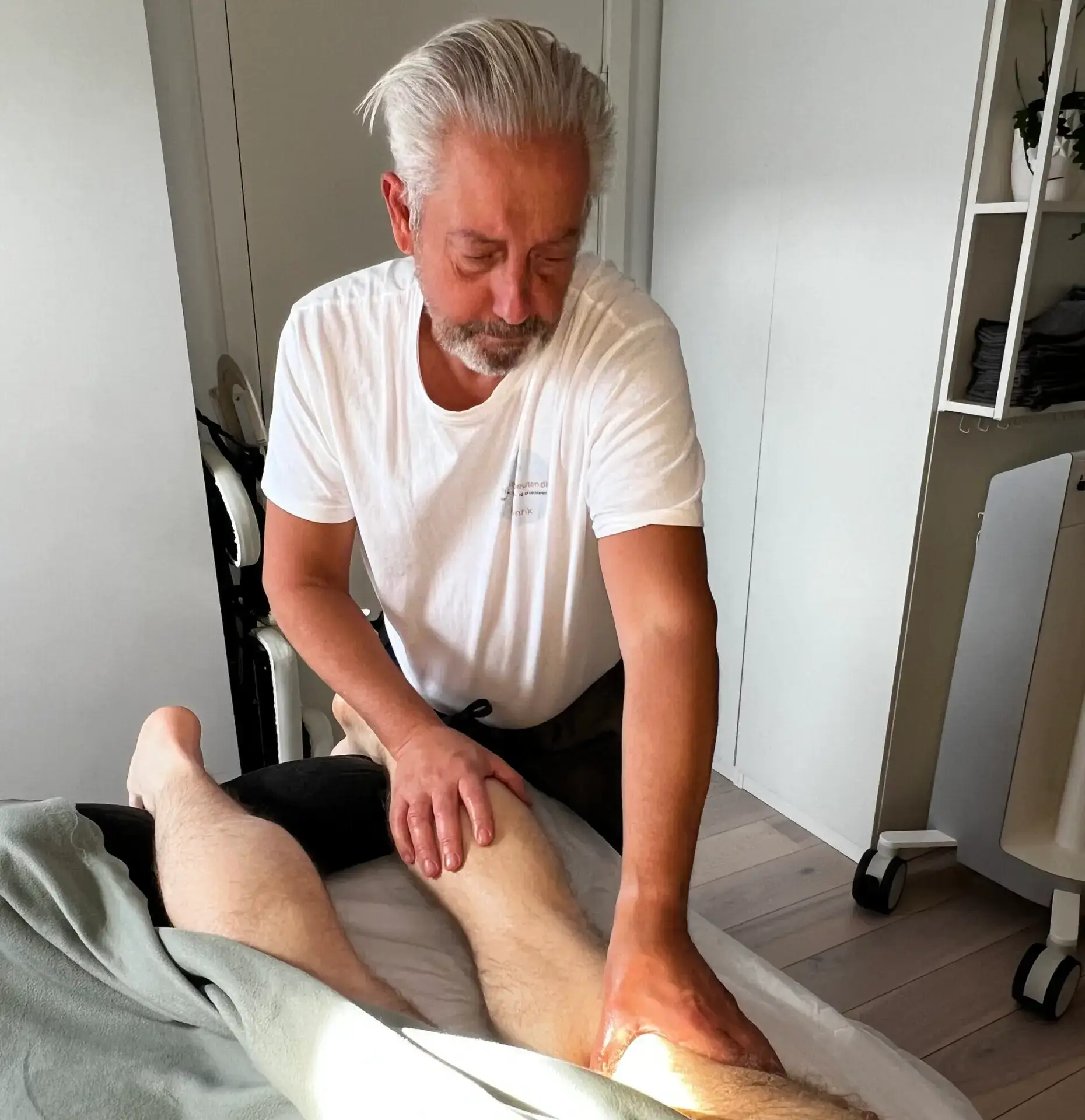 muskelterapi - fysiurgisk massage - uro i benene